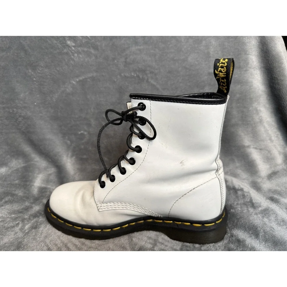 Dr. Martens Boots Womens Size 8 White 1460 Leather Ankle Combat Lace Up Docs - Picture 5 of 15